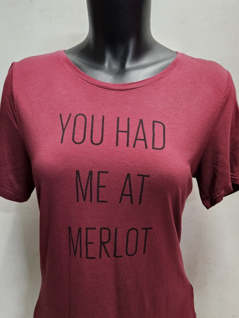 YOU HAD ME AT MERLOT Old Navy Womens Small Rounded Bottom Graphic Tee Shirt